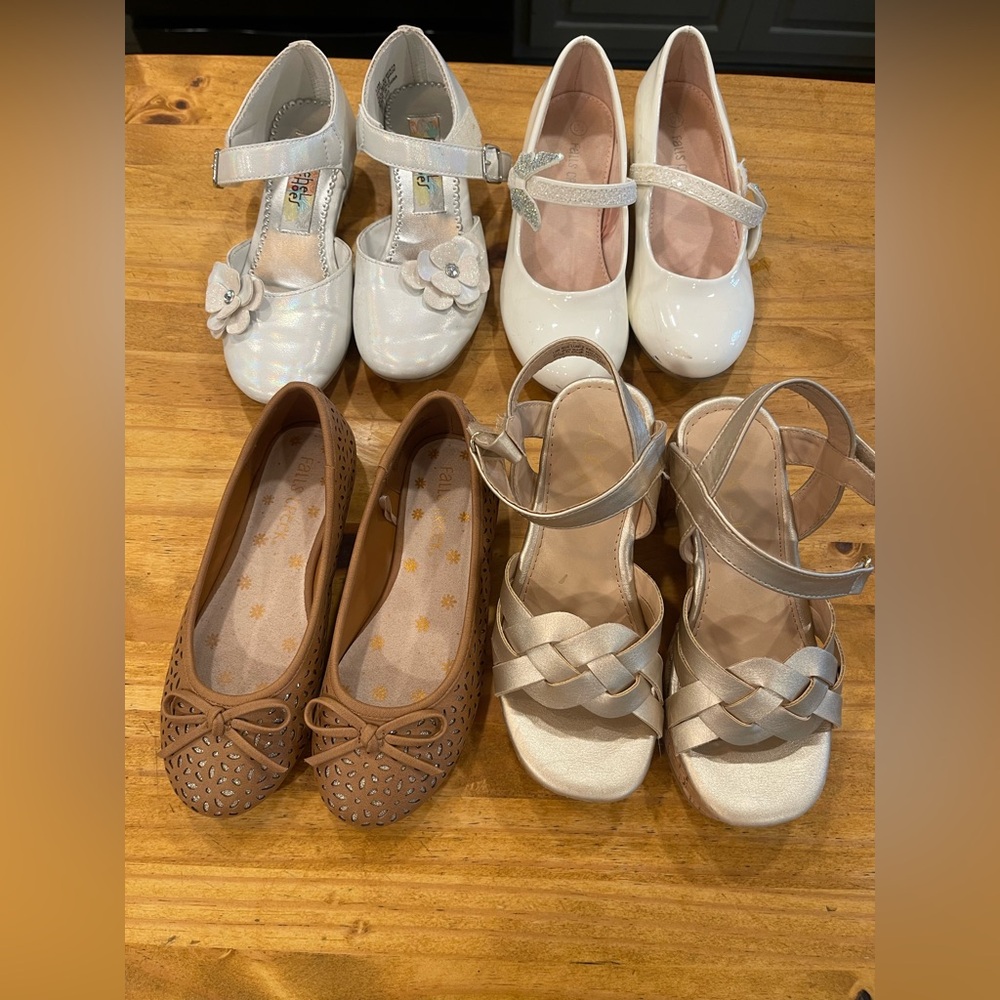 Bundle of little girl shoes (size 13)